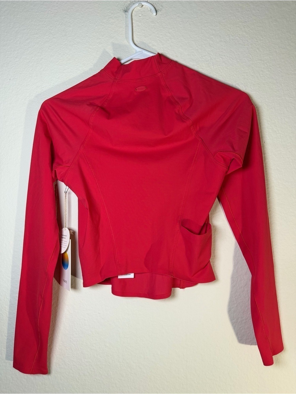 Vuori LS Crush Rashguard Bright Red NWT Mock Neck UPF Top Small - Picture 8 of 10
